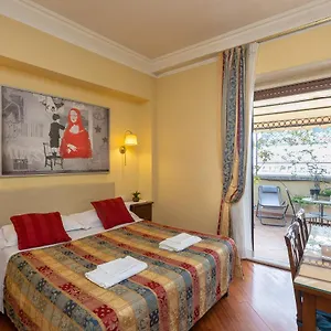 Internouno Deluxe 3*, Roma Italia