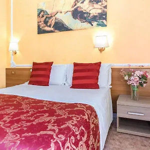 Downtown 2*, Roma Italia